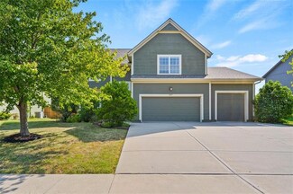 807 N Cedar St, Gardner, KS 66030