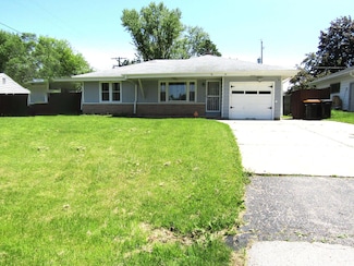 7680 N 44th St, Milwaukee, WI 53223