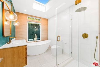 3744 Cody Rd, Sherman Oaks, CA 91403