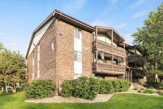 14001 James Dr Unit 704, Crestwood, IL 60445