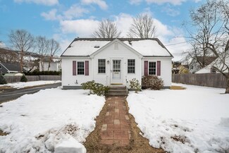10 Mount Tom Ave, Easthampton, MA 01027