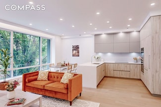249 18th St Unit 3, Brooklyn, NY 11215