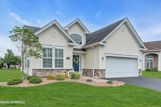 31 Twilight Dr, Barnegat, NJ 08005