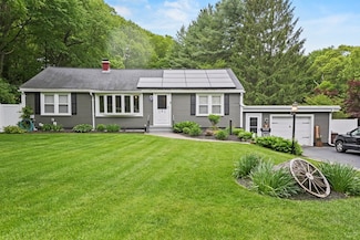 121 Rockland Rd, Auburn, MA 01501