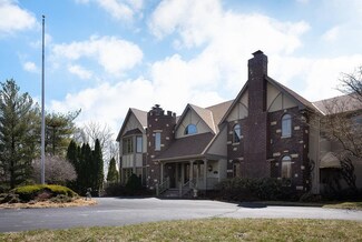 12518 Lakeland Dr, Saint Joseph, MO 64506