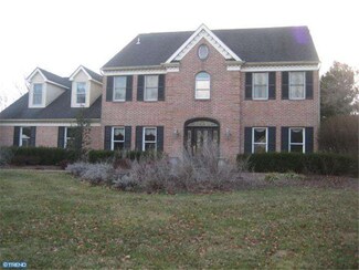 107 Lafayette Dr, Washington Crossing, PA 18977