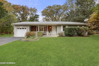 18 Kevin Ct, Jackson, NJ 08527