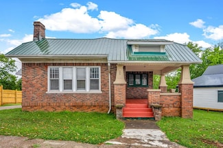 923 E 9th St, Hopkinsville, KY 42240