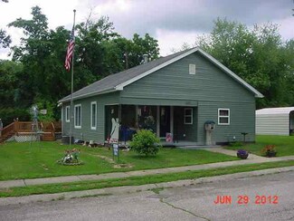 820 Thomas St, Bicknell, IN 47512