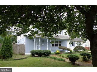 510 Jackson Ave, Magnolia, NJ 08049