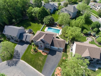 8516 Carriage Hill Cir, Savage, MN 55378