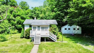 55 Taylor Rd, Wharton, NJ 07885