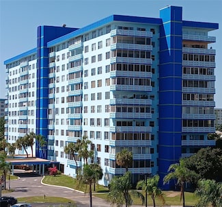 4001 Hillcrest Dr Unit 315, Hollywood, FL 33021