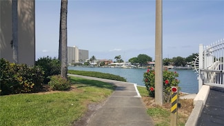 7465 Bay Island Dr S Unit 314, South Pasadena, FL 33707