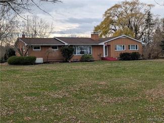 2000 Maple Rd, Wilson, NY 14172
