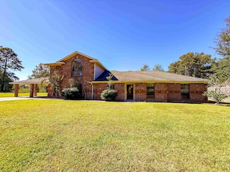 120 Pine Burr St, Vidor, TX 77662