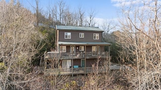 542 Tessentee Woods Rd, Franklin, NC 28734