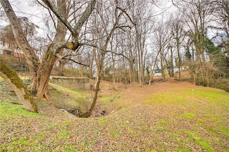 512 Pierce Ave NW, Atlanta, GA 30318