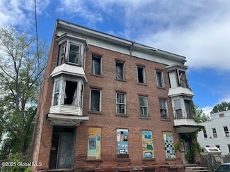 3209 7th Ave, Troy, NY 12180