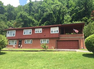 249 Old Turnpike Rd, Charlton Heights, WV 25040