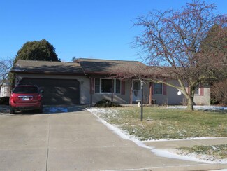 401 S Wheatland Dr, Goshen, IN 46526