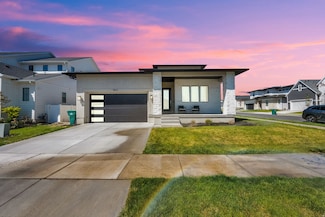 1612 W Maple Brook Ln, Riverton, UT 84065