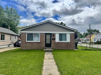 18906 Meier St, Roseville, MI 48066