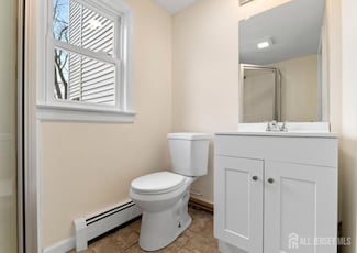 5 Warren St, Jamesburg, NJ 08831