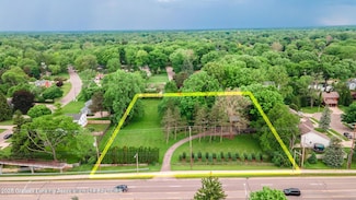 753 E Saginaw St, East Lansing, MI 48823