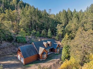 1193 Greenview Rd, Cave Junction, OR 97523