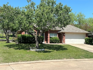 1712 Creekside Ave, Sherman, TX 75092