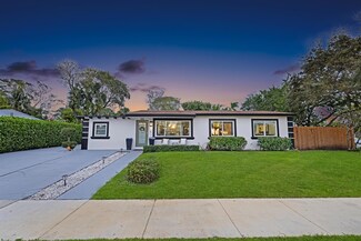 726 Wright Dr, Lake Worth, FL 33461