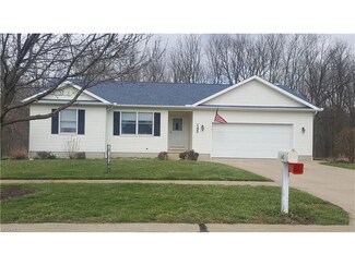 145 Parkside Dr, Creston, OH 44217
