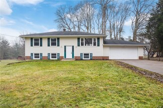 2058 Scenic Way, Akron, OH 44312