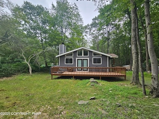 1513 Lake Ln, Pocono Lake, PA 18347