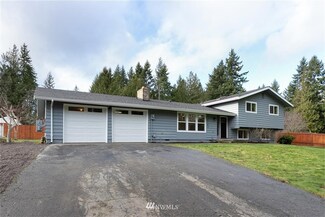 2180 Opdal Rd E, Port Orchard, WA 98366