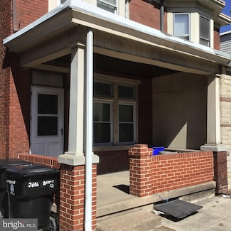 2016 Derry St, Harrisburg, PA 17104