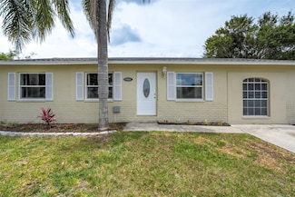 1980 Taylor Lake Cir, Largo, FL 33778