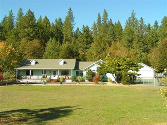 200 Barker Dr, Merlin, OR 97532