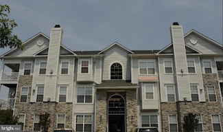 5928 Founders Crossing Ct Unit 204, Alexandria, VA 22310
