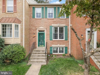 12204 Apple Orchard Ct, Fairfax, VA 22033