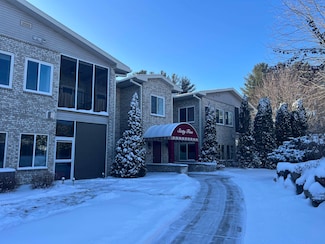 65 Cherokee Cir Unit 102, Madison, WI 53704