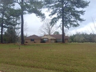 566 Little Springs Extension SE, Smithdale, MS 39664