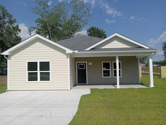 937 Hickman Rd, Tabor City, NC 28463