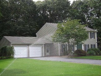 88 Cowesett Green Dr, Warwick, RI 02886