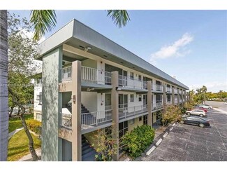 250 Layne Blvd Unit 2142, Hallandale Beach, FL 33009