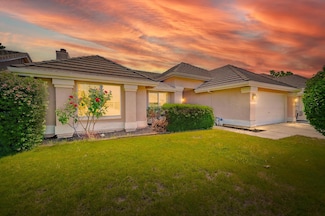 2324 Colony Manor Dr, Riverbank, CA 95367