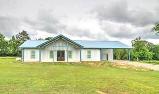 333 Homer Rd, Wells, TX 75976