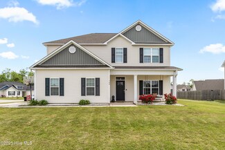 708 Kiwi Stone Cir, Jacksonville, NC 28546