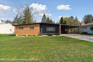 134 Loree Dr, East Lansing, MI 48823